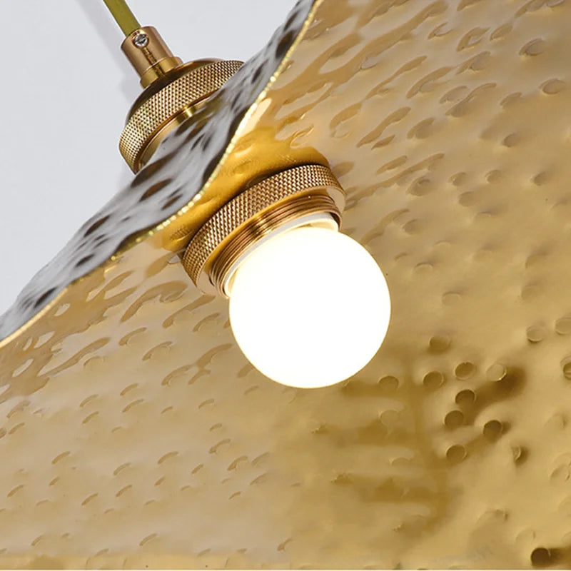 Decorbites™ Goldene Eisen-Lotusblatt-Leuchter für Café Restaurant Schlafzimmer
