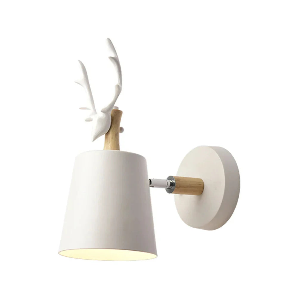 Decorbites™ LED Geweih Wandlampe Bunte Holzschnitzerei Nordisch Vintage Modern Loft Licht