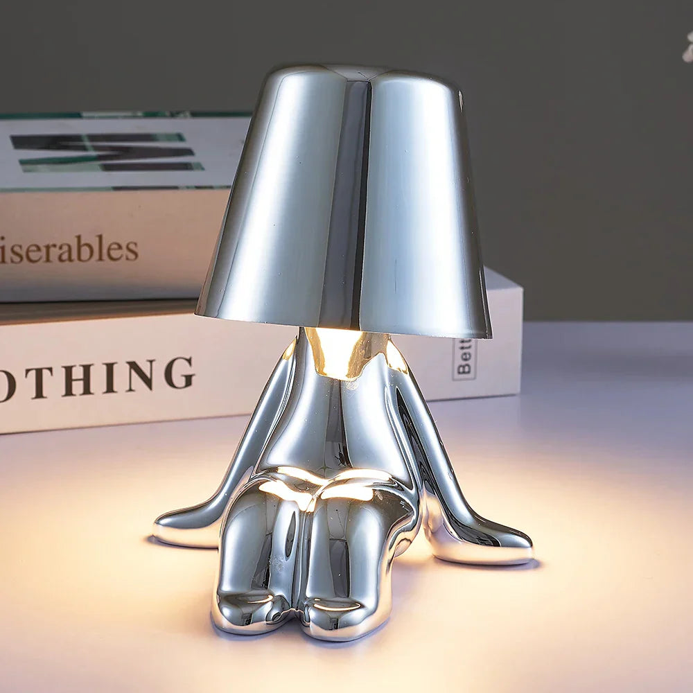 Decorbites™ Kleiner Goldener Mann Tischlampe – Kunst-Dekor-Nachtlicht für Wohnzimmer und Kinderzimmer