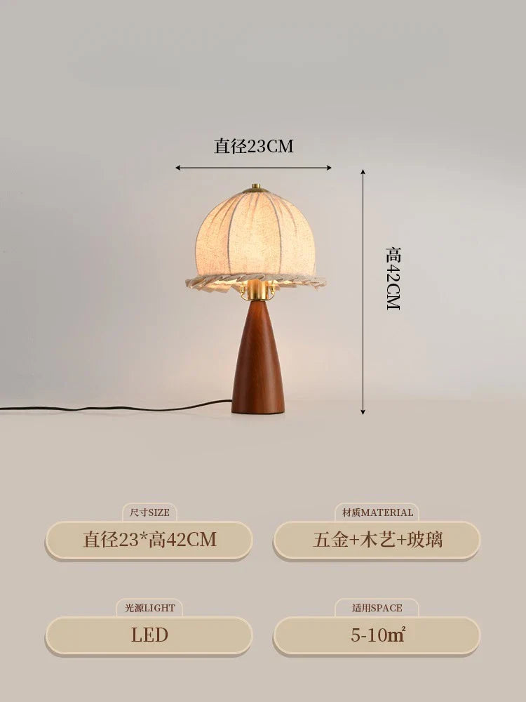 Decorbites™ Gold-Lustre-Holztischlampe LED – Luxuriöses Retro-Mittelalterliches Design