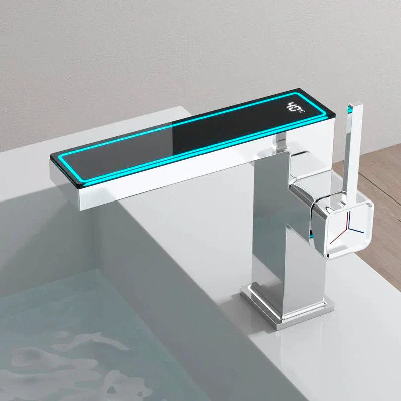 Decorbites™ Gun-Grau Digitales Display Beckenarmatur: Moderne Schwarze Badezimmer-Waschbeckenarmatur mit Temperaturanzeige