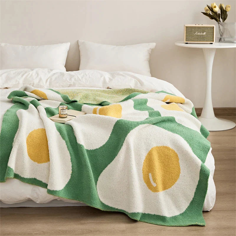 Decorbites™ Süße pochiertes Ei Kuscheldecke - Kawaii gebratenes Ei Muster gemütliche Strickdecke für Wohnzimmer und Schlafzimmer