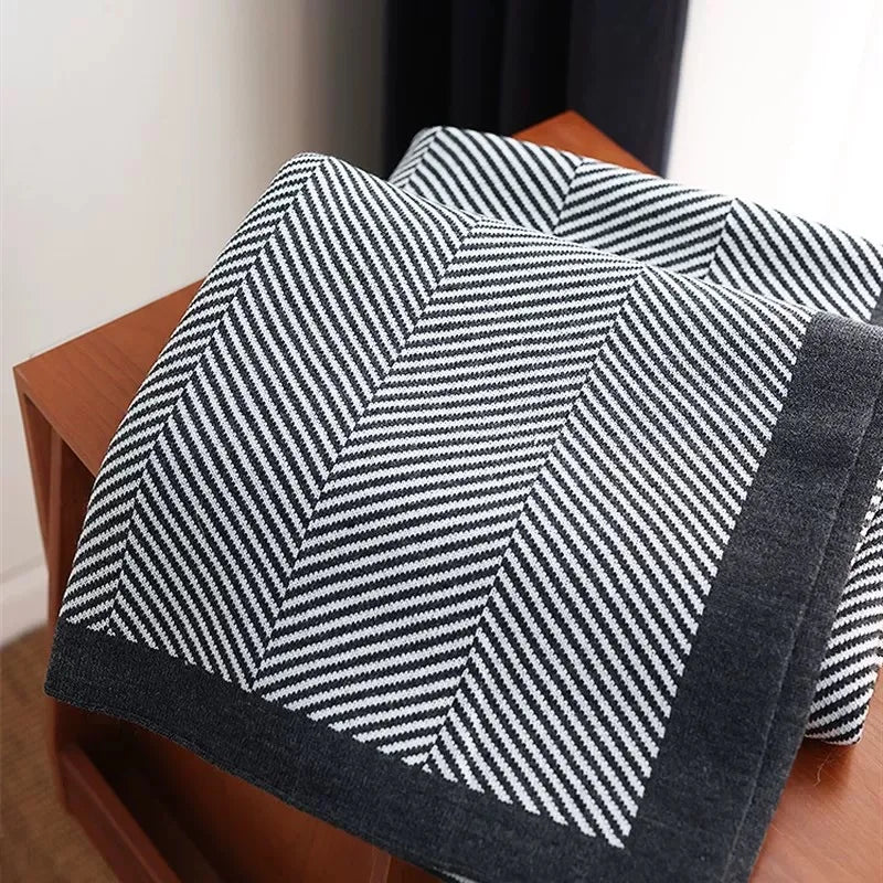 DecorBites™ Cozy Striped Blanket: Multi-Functional for Travel, Office, Car, Sofa & Airplane