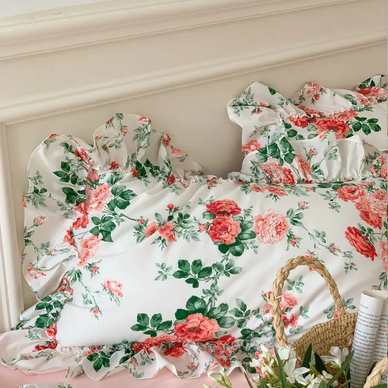 Decorbites™ Französisches Vintage-Rosen-Druck-Bettwäsche-Set mit Spitzenvolants und Leinen-Details