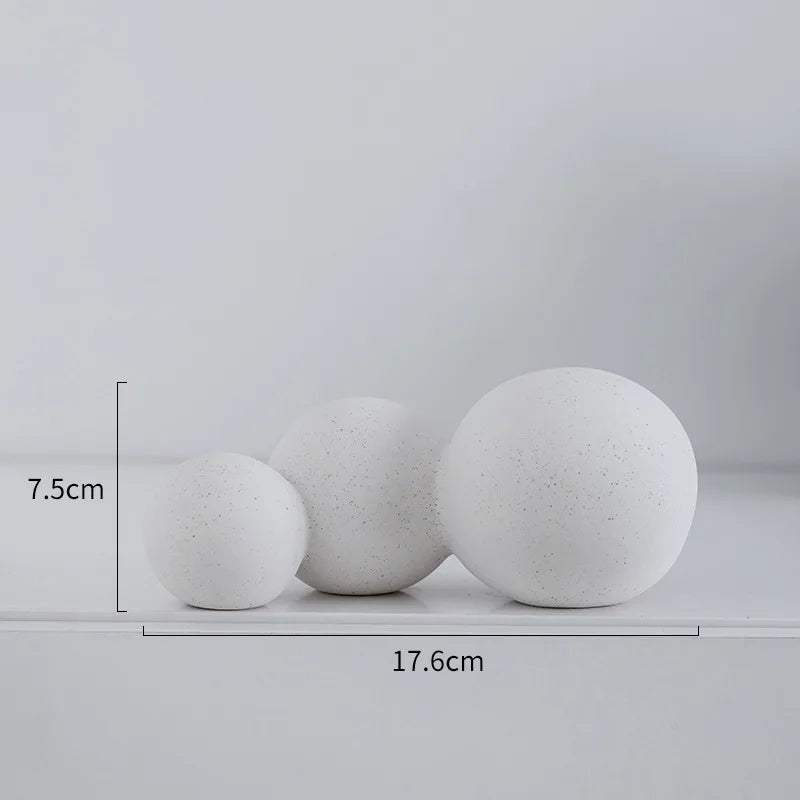 Decorbites™ Geometrische Keramik-Handwerks-Skulptur: Abstraktes kreisförmiges Desktop-Ornament für die Heimdekoration