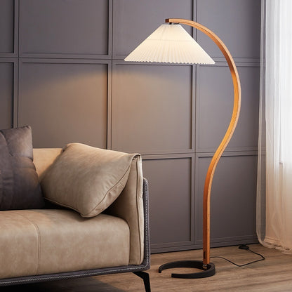 Nordische Stehlampe im Mittelalter-Stil für Schlafzimmer und Sofa