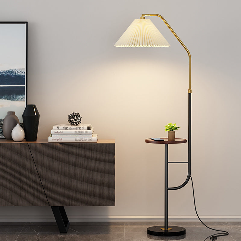 Nordic Boden-Innen-USB-Drahtlosladung Licht Luxus Schreibtischlampe