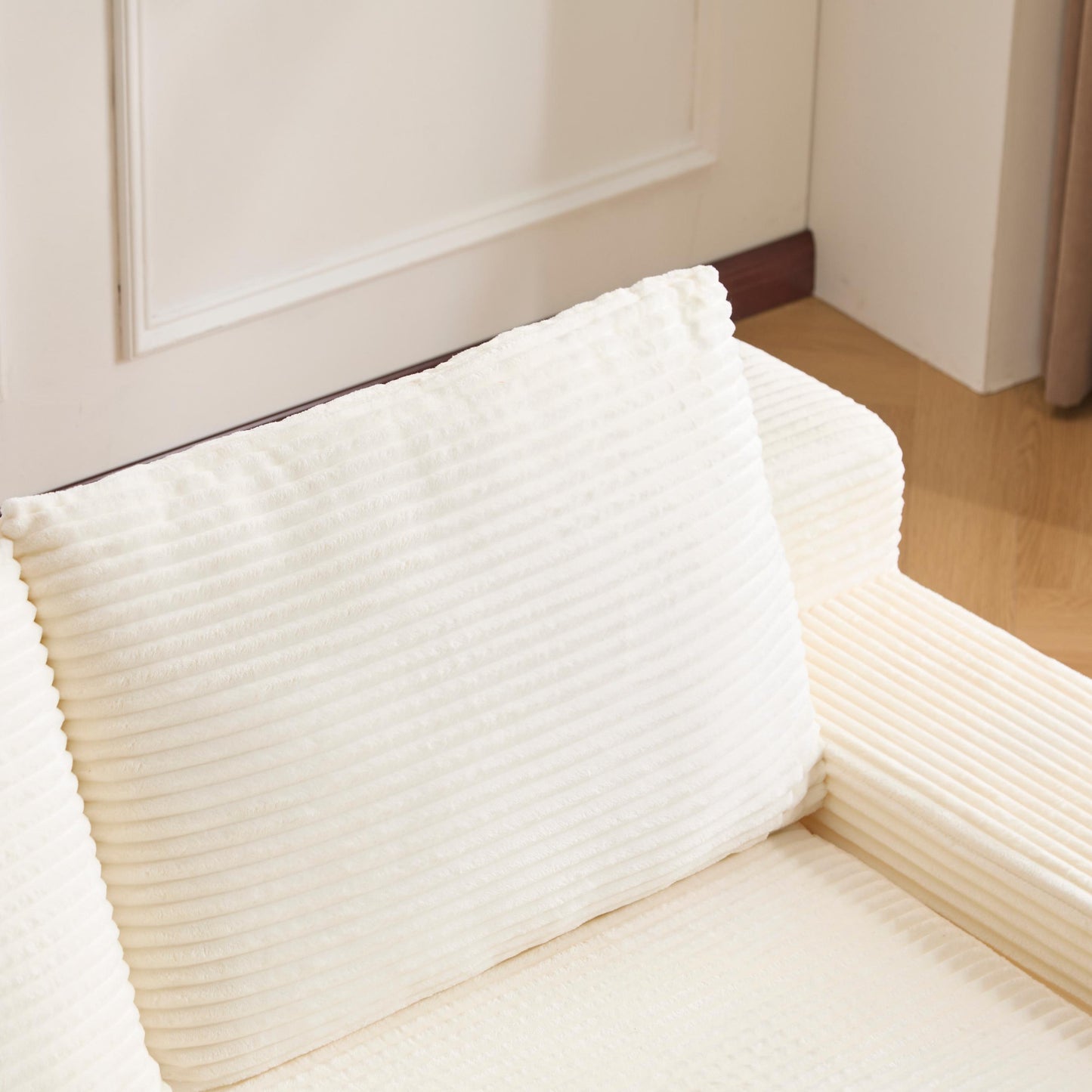 Zweisitzer-Sofa, Bequemes Sofa-Bett mit tiefer Sitzfläche, Modernes kleines Cord-Sofa für Wohnzimmer und Schlafzimmer, Umkehrbare Sitzkissen mit Kissen, Keine Montage erforderlich, Weiß