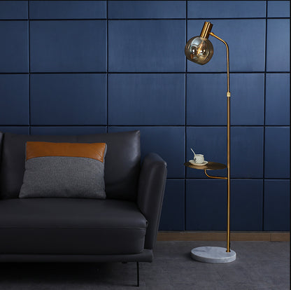 Nordisches Luxus-Sofa-Seiten-Bodenleuchte Kreativ Persönlich