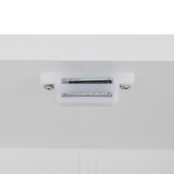 Weißes Badezimmerschrank mit Doppeltür