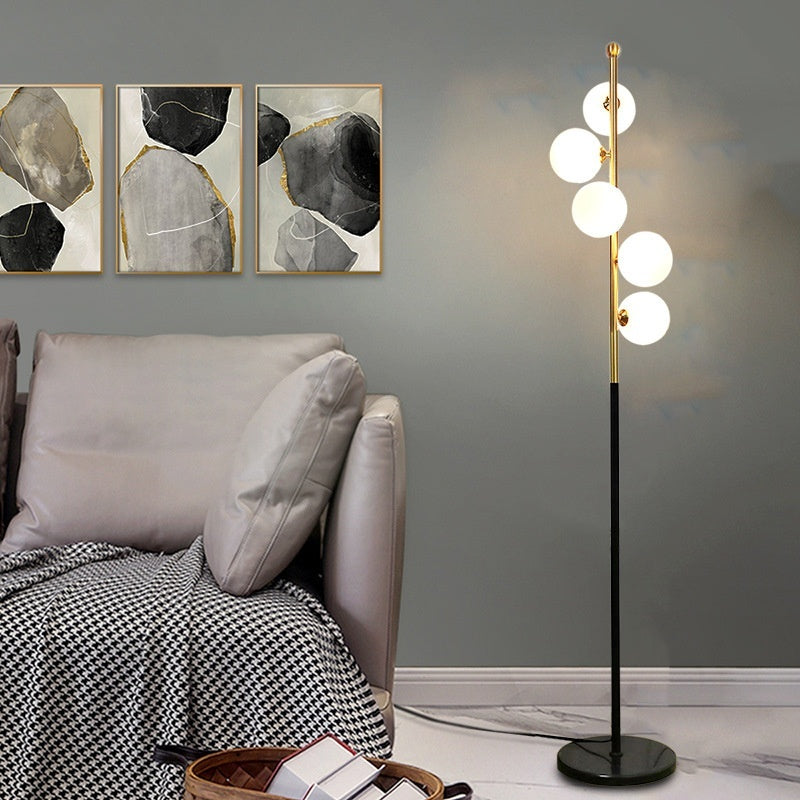 Einfache Wohnzimmer-Tischlampe Nordischer Stil für Schlafzimmer und Arbeitszimmer Dekoration Stehlampe
