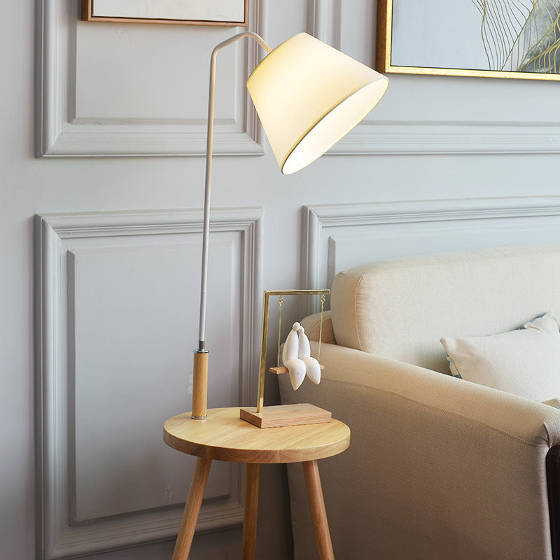 Moderne Minimalistische Wohnzimmer Vertikaler Holztisch Bodenscheinwerfer