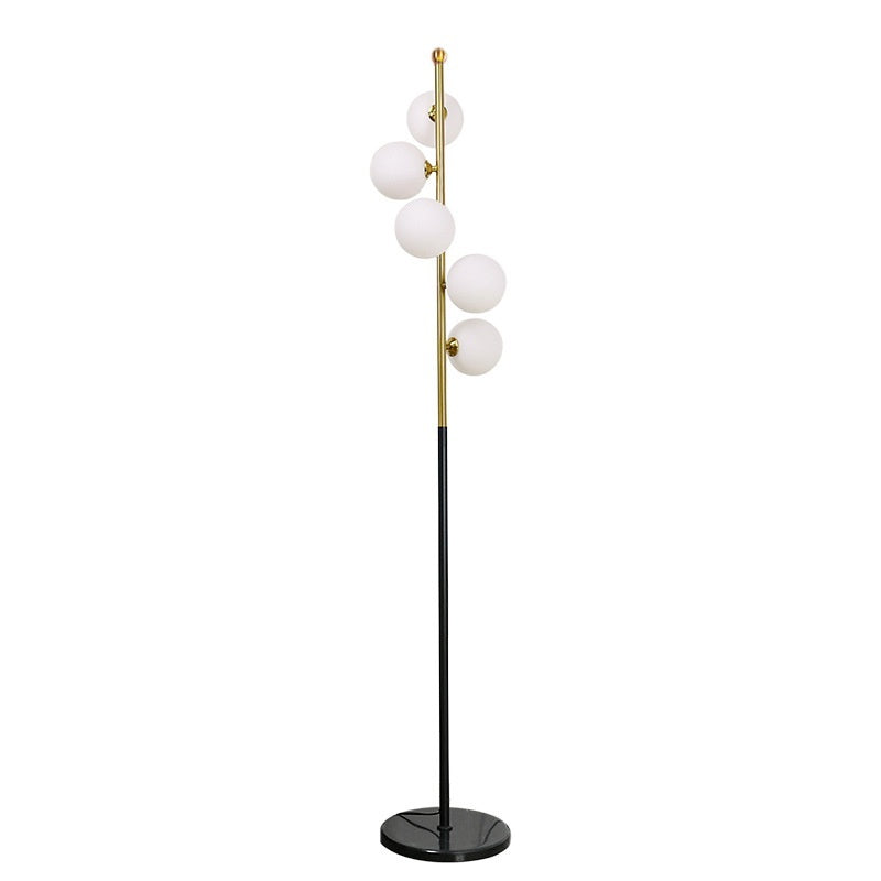Einfache Wohnzimmer-Tischlampe Nordischer Stil für Schlafzimmer und Arbeitszimmer Dekoration Stehlampe