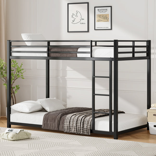 Zweistöckiges Metall-Etagenbett Twin über Twin, Niedriges Etagenbett mit Leiter, Bettrahmen, Schwarz, Robuste Stahlkonstruktion, Sicheres Design, Einfache Montage, 250 lb Tragfähigkeit Oberbett, 350 lb Tragfähigkeit Unterbett