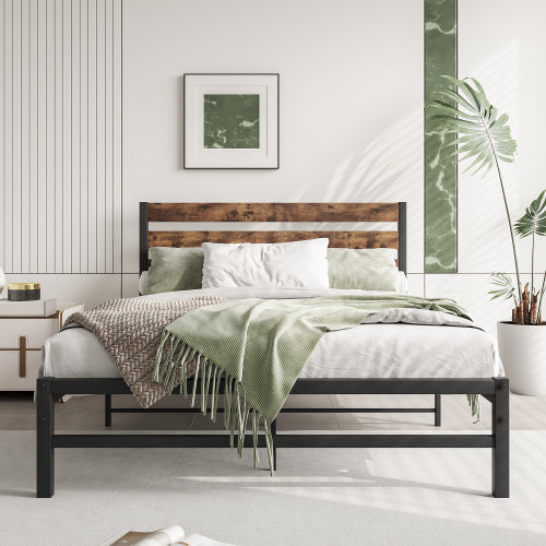 Vollgrößiges Plattform-Bettgestell mit rustikalem Vintage-Holz-Kopfteil, starke Metallleisten stützen die Matratzenunterlage, keine Boxspring-Federkern erforderlich, rustikales Braun