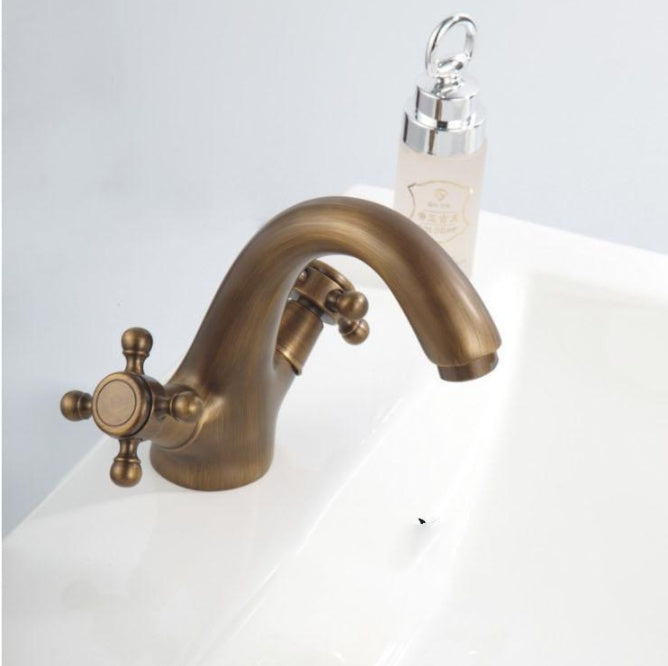Antique Brass Washbasin Faucet