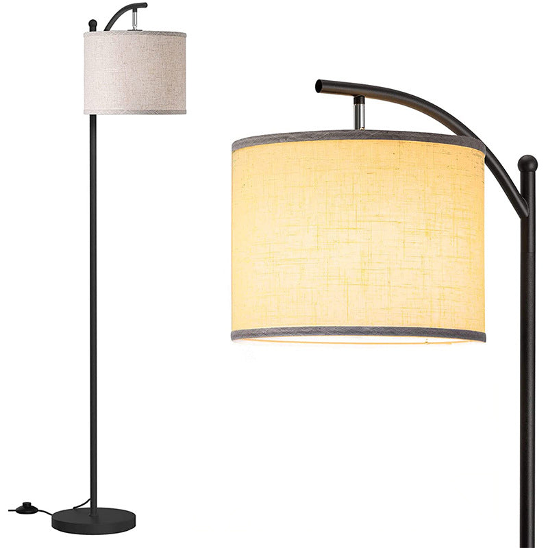 Moderne amerikanische einfache LED-Stehlampe für das Wohnzimmer
