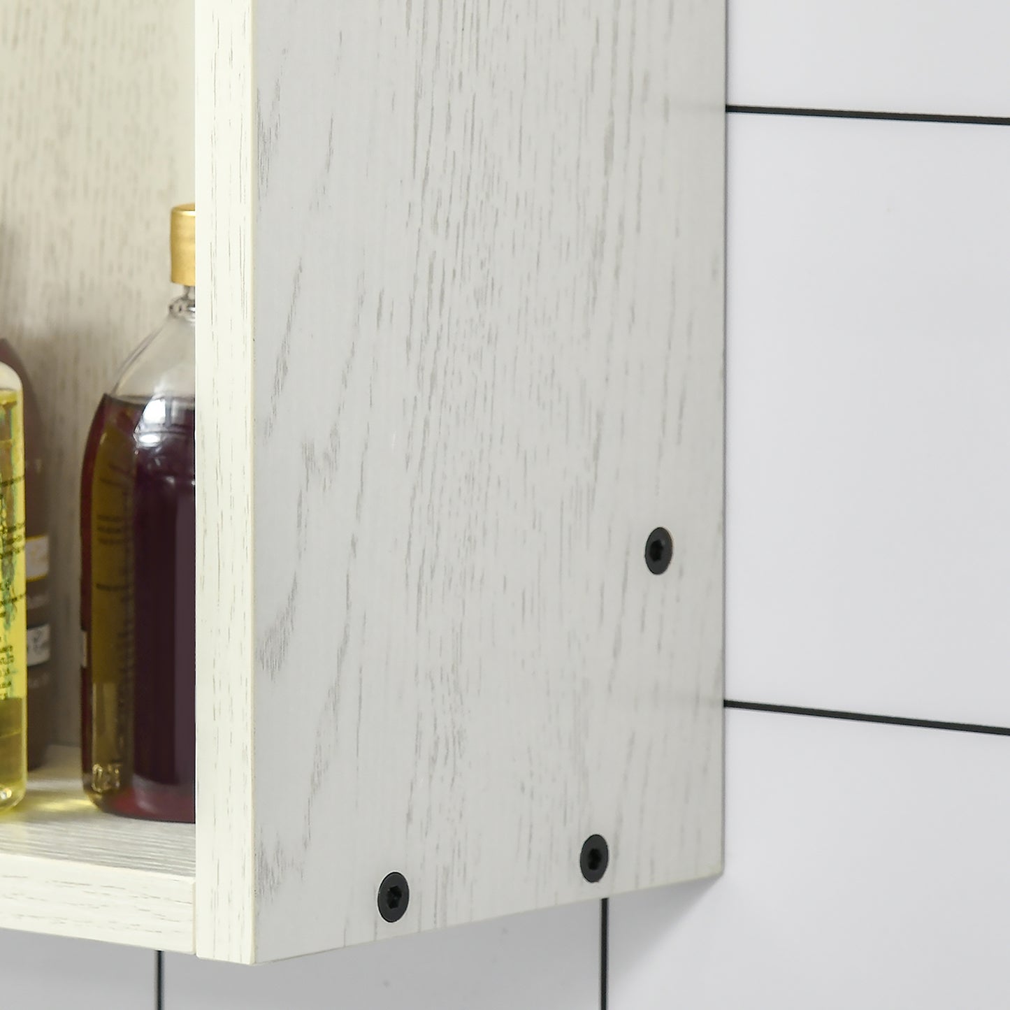 24,75" x 25,5" Badezimmer-Medikamentenschrank mit Spiegel