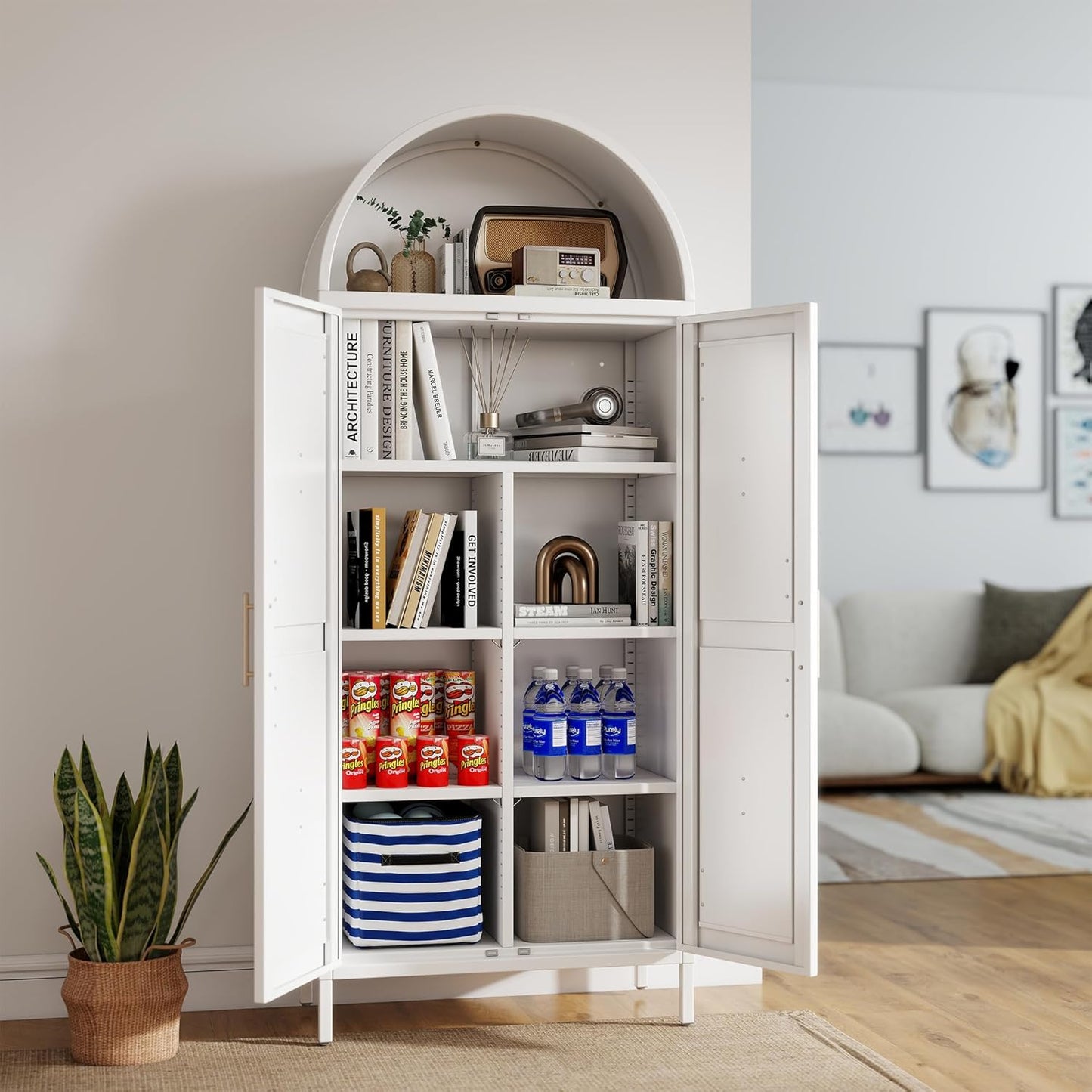 Weißer Küchen-Vorratsschrank, Gebogener Stauraumschrank mit Türen und einstellbaren Regalen, Hoher freistehender Schrank für Wäscheraum, Esszimmer, Wohnzimmer, Badezimmer