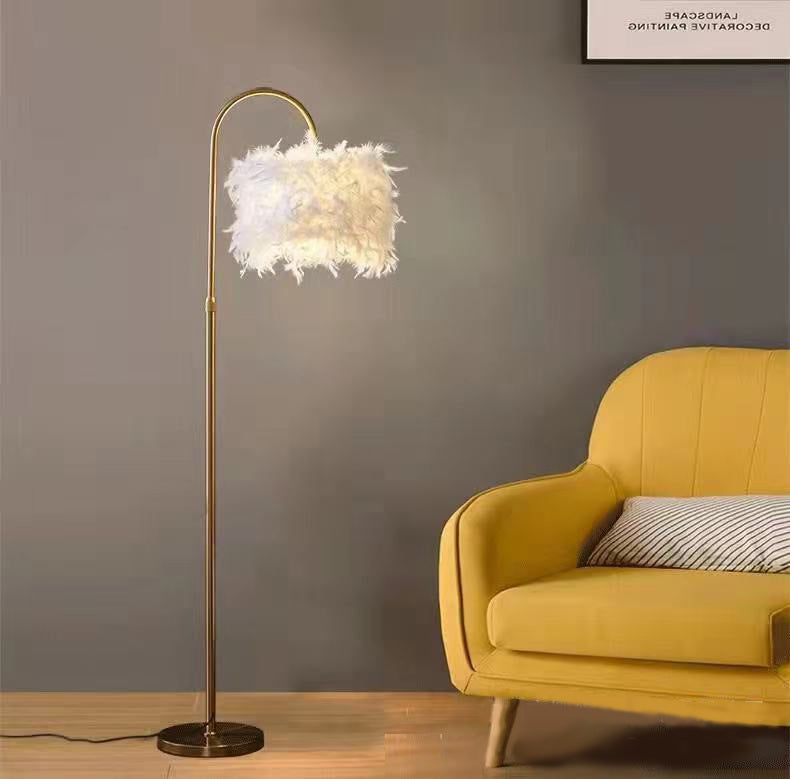 LED-Weiße Feder-Gold Dekorative Gebogene Stehlampe