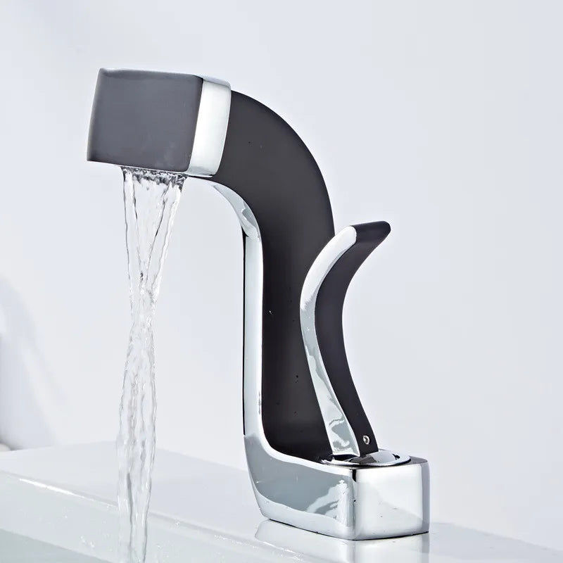 Gold Brass Basin Faucet With Ceramic Valve