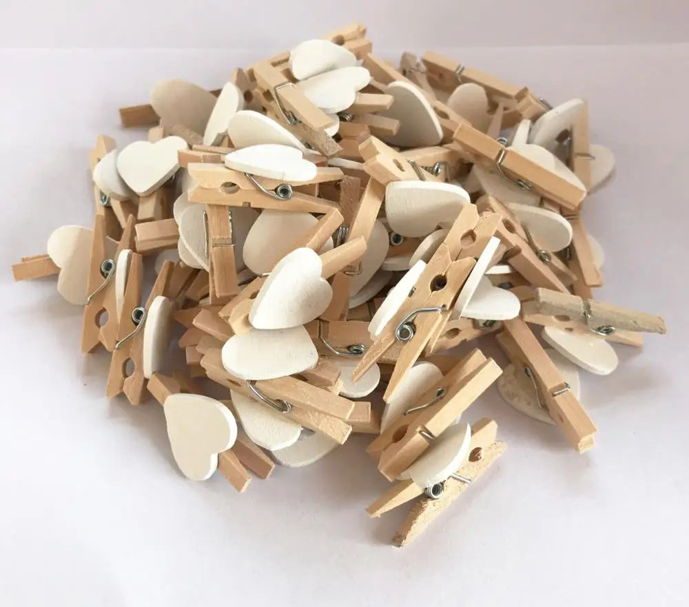Decorbites™ 50er-Pack Romantische Herzförmige Holzclips für Heimdekoration und Partys
