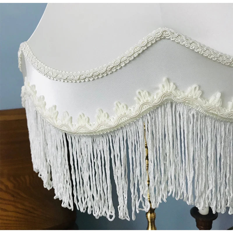 Decorbites™ Fransen-Stoff-Lampenschirm Europäischer Moderner Stil Luxuriös Handgefertigt Schlafzimmer Eingangsbereich