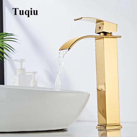 Decorbites™ Gold Wasserfall Beckenarmatur - Messing Mischbatterie für Badezimmerwaschbecken, Warm und Kalt
