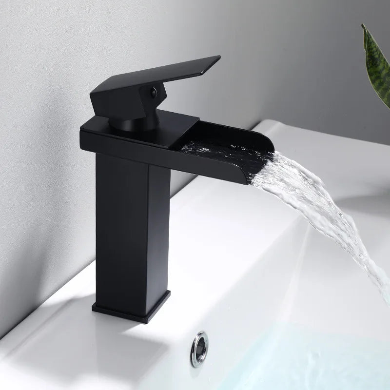Decorbites™ Gold Wasserfall Beckenarmatur: Messing Badezimmer Mischbatterie, Heiß-Kalt Waschbeckenarmatur