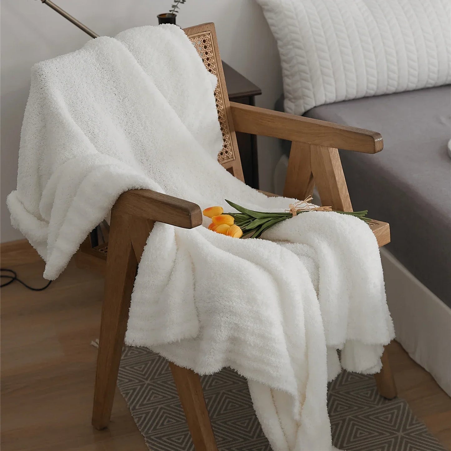Decorbites™ Flauschiges Daunen-Gestricktes Wurfdecken - Weiche & Gemütliche Mikrofaser-Steppdecke für Sofa, Bett und Klimaanlageraum
