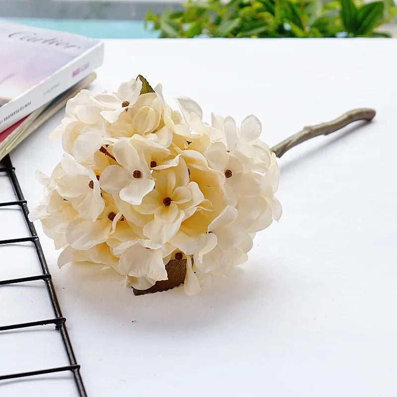 Decorbites™ Hortensienzweig Seidenblume Hochwertige Künstliche Party-Raum-Dekoration