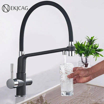 Decorbites™ Schwarz-Chrom Küchenarmatur 360° Drehbarer Ausziehbarer Gefilterter Wasserhahn