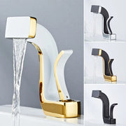 Gold Brass Basin Faucet With Ceramic Valve