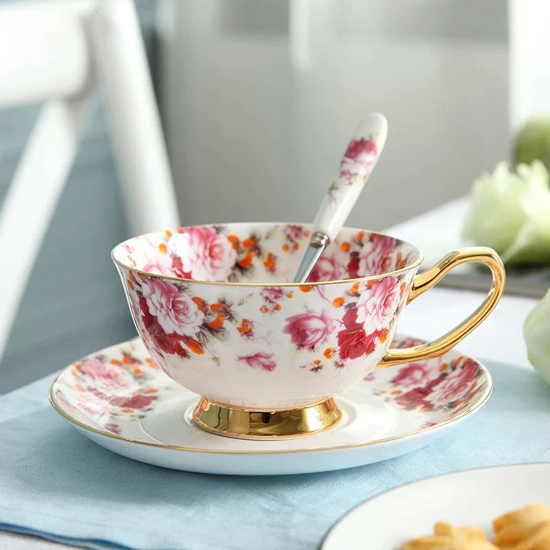Decorbites™ Elegantes Blumen-Tee-Set - 200 ml Fassungsvermögen Porzellan-Tasse, Untertasse und Löffel