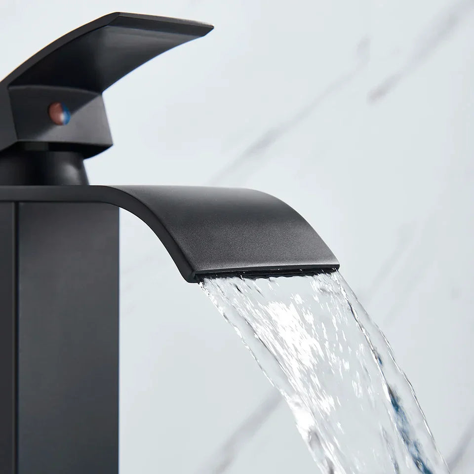 Decorbites™ Schwarze Messing Badezimmer Wasserfall Waschbecken Armatur Heiß-&Kalt Mischer Waschtisch Hahn Deckenmontiert