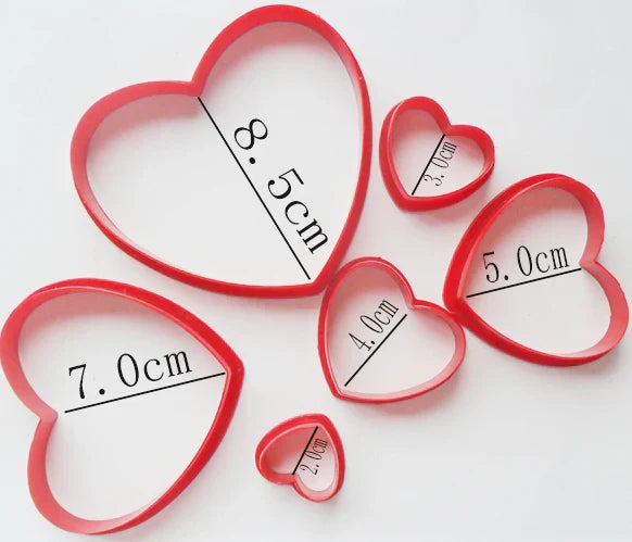 Heart Cake Cutter Set