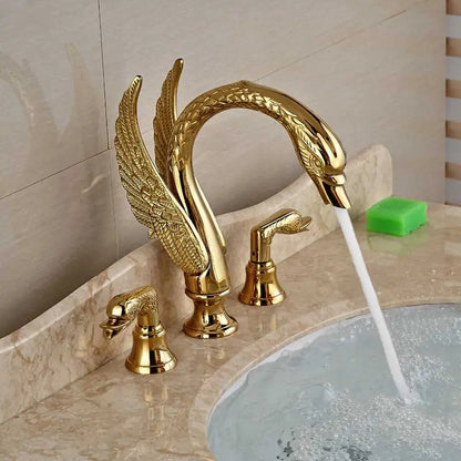 Decorbites™ Golden Swan Badewannenarmatur-Set mit Messinghandbrause.