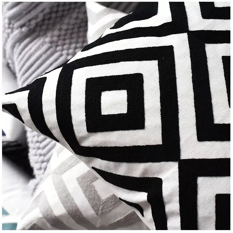 Decorbites™ Geometrisch Besticktes Kissenbezug Grau Schwarz Blau Quadratisches Sofakissen 45x45cm