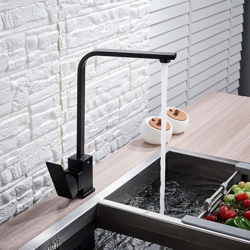 Decorbites™ Küchenarmatur: Gebürstetes Gold/Nickel/Schwarz Heiß-Kalt-Mischbatterie Wasserhahn