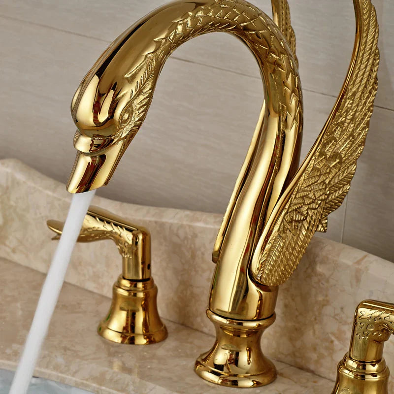 Decorbites™ Golden Swan Badewannenarmatur-Set mit Messinghandbrause.