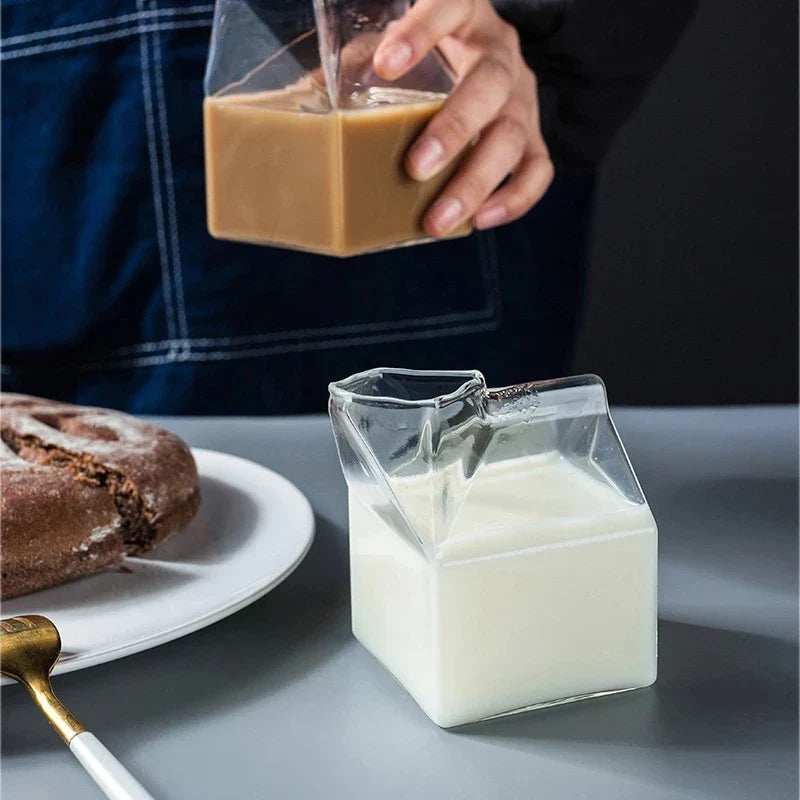 Decorbites™ Kreative Milchbox-Glasbecher - 250 ml | Süßes transparentes Trinkgeschirr für Saft und Kaffee