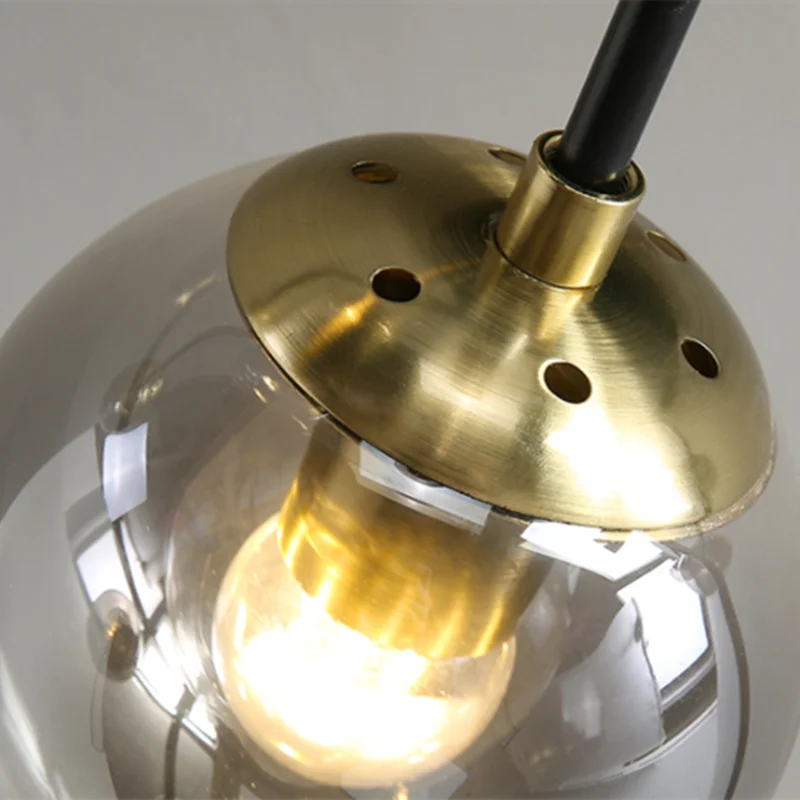 Decorbites™ Schwarz & Gold LED Runder Ball-Lüster - Elegante Beleuchtung für Zuhause