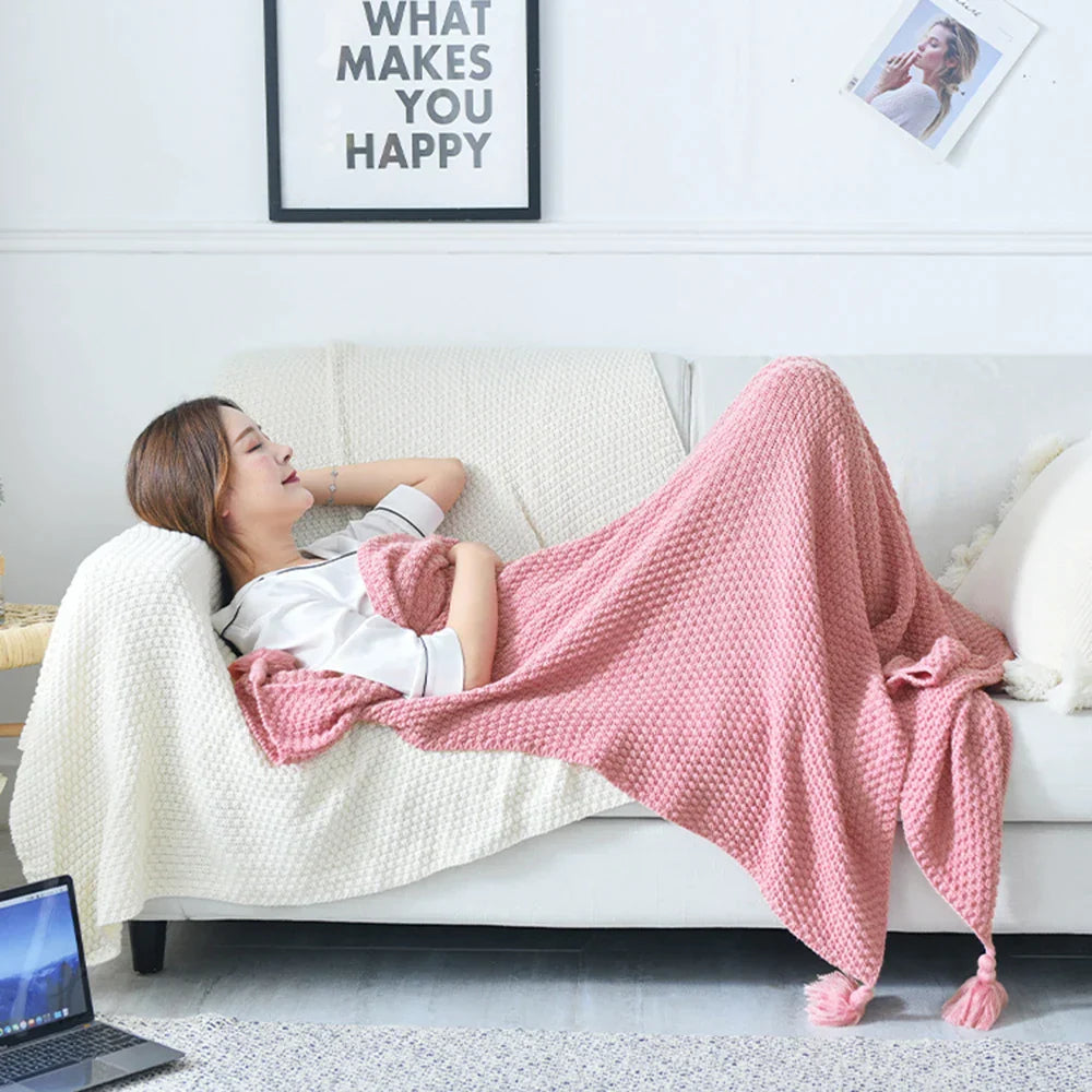 Woolen Ball Knit Blanket