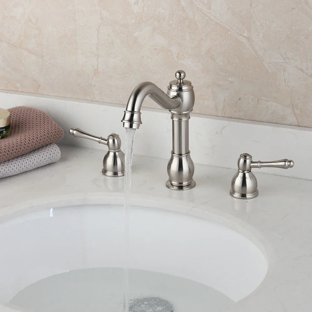 Decorbites™ Drehbarer Sprühmischer Armatur mit Doppelgriff und Nickelbürste für Badezimmer-Waschbecken