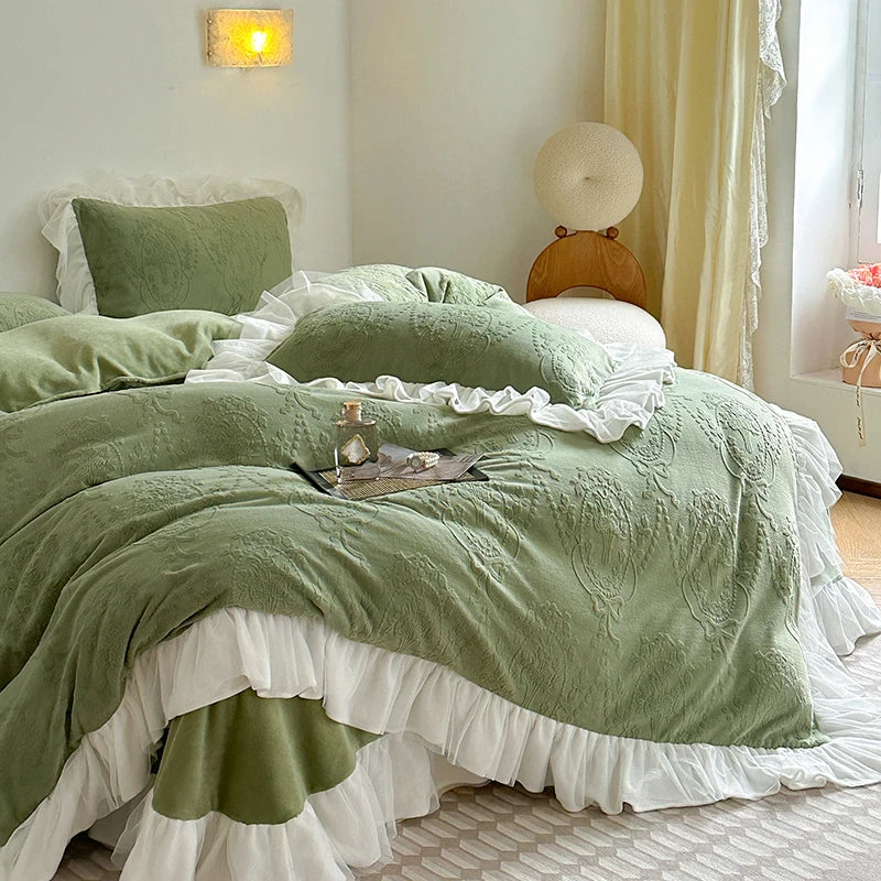 Decorbites™ Französisches Geschnitztes Samt-Spitzen-Volants-Bettwäsche-Set, Korallen-Samt-Bettbezug, Luxus-Bettlaken