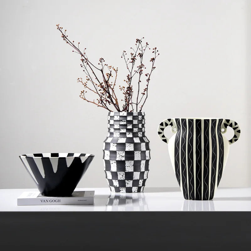 Decorbites™ Schwarzes Karo Geometrisches Gestreiftes Keramikvasen - Handgefertigter Blumenarrangement-Topf