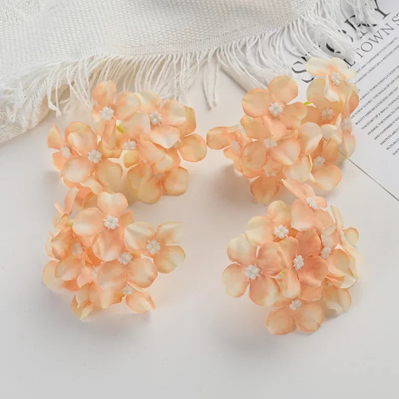 Decorbites™ Hortensienblüten: 30 Stk. 8 cm künstliche Blumen für Heimdekoration, Hochzeit, DIY-Kränze