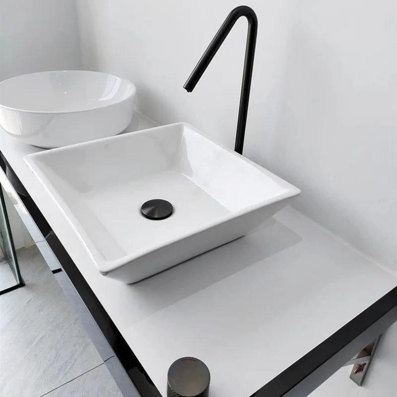 Decorbites™ gebürsteter schwarzer Beckenarmatur mit drehbarem Zweiloch-Wasserhahn - Flächenweite Badezimmerarmatur