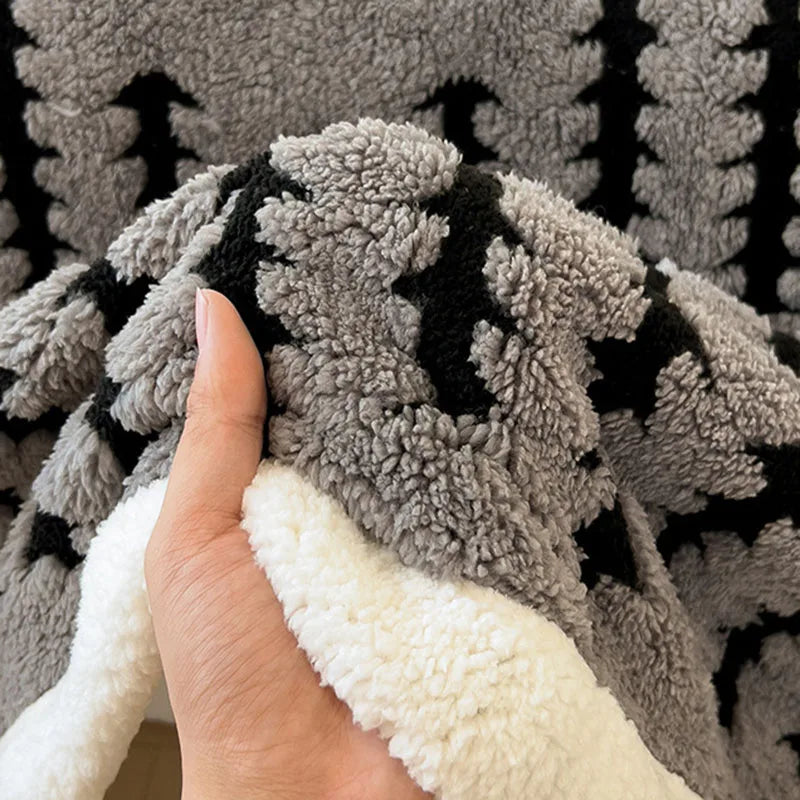 Decorbites™ Jacquard-Decke: Winterverdickte Lammwoll-Nap-Shawl für das Wohnzimmer