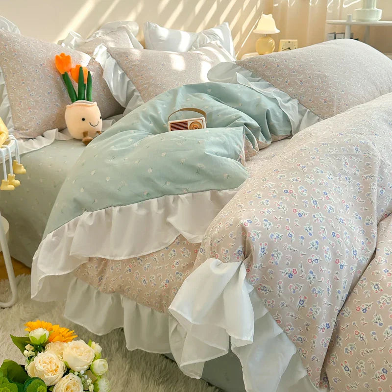 Floral Ruffle Bedding Set